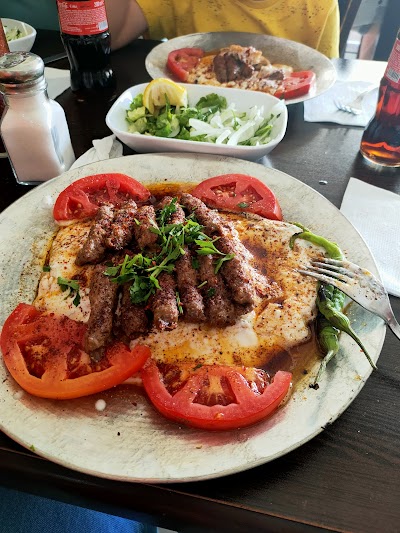 Gülcemal Manisa Kebapçısı